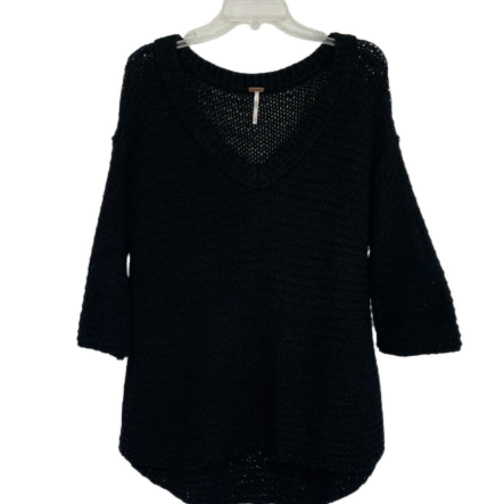 Free People black open knit sweater V-neck size Medium